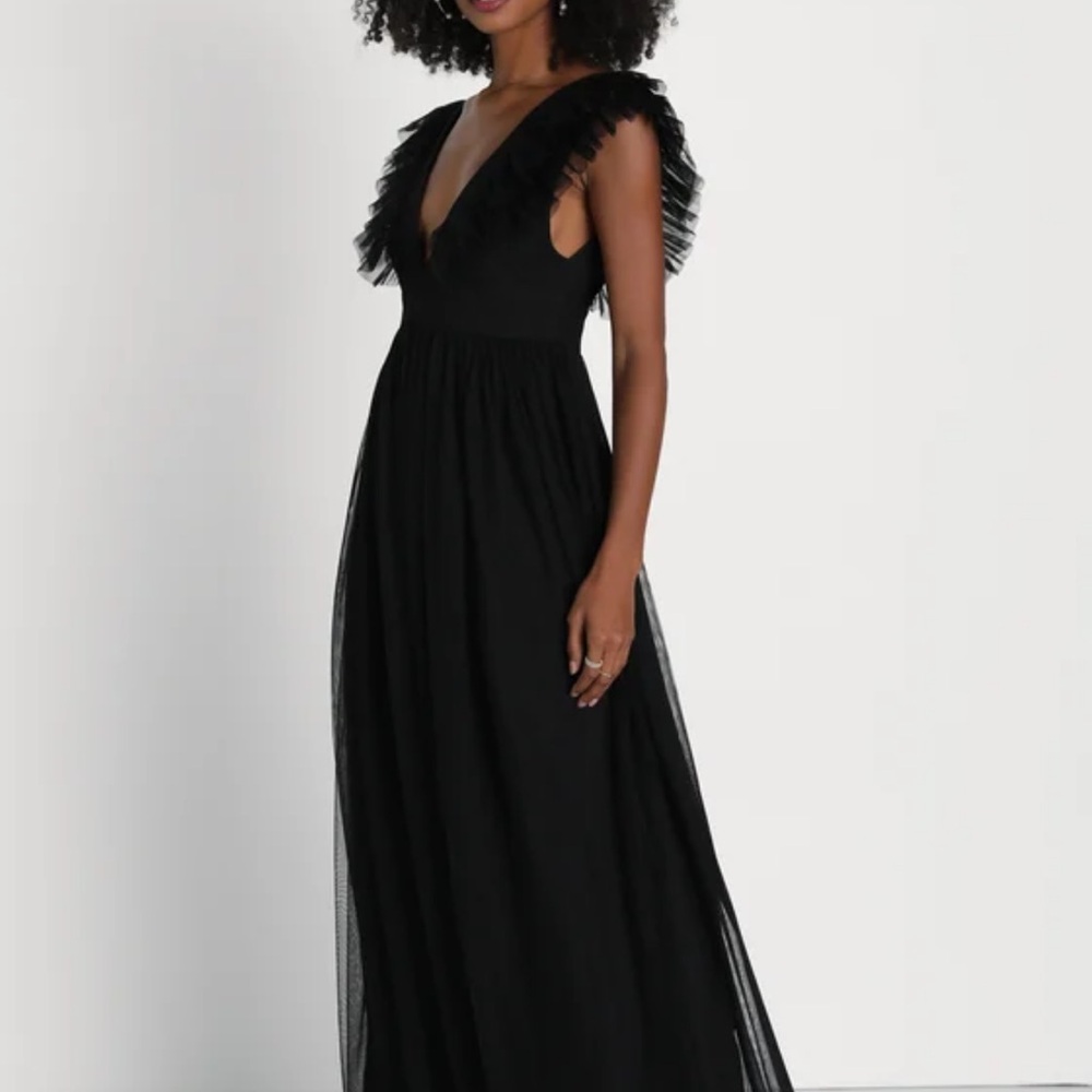 Black Sleeveless V-Neck Maxi Gown